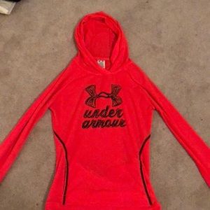 Girls size L Under Armour top